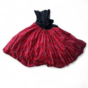 Vintage Y2K Zum Zum strapless Black and Red evening prom Dress